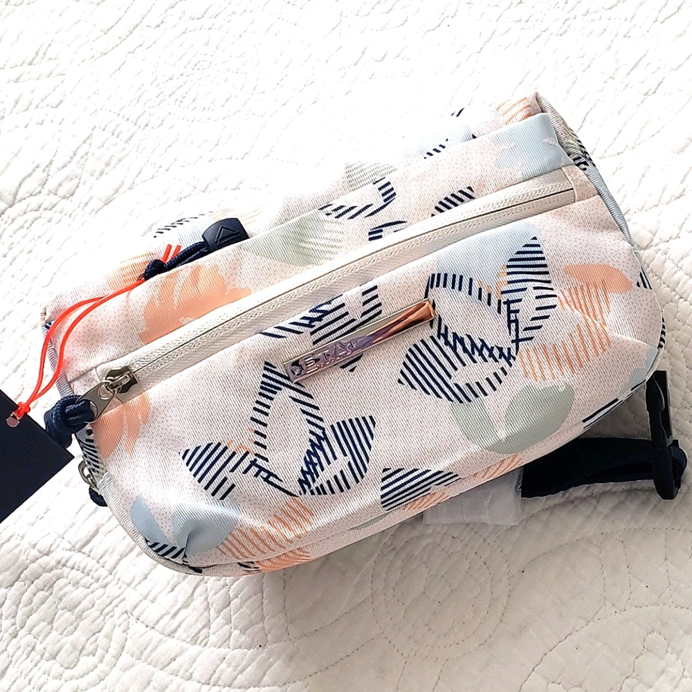 ETA by Rossetti Fanny Pouch